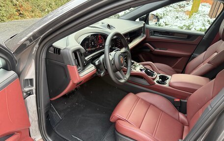 Porsche Cayenne III, 2025 год, 18 000 000 рублей, 15 фотография