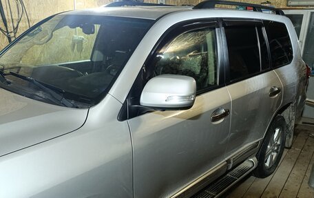 Toyota Land Cruiser 200, 2013 год, 4 800 000 рублей, 10 фотография