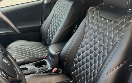 Toyota RAV4, 2015 год, 2 300 000 рублей, 11 фотография