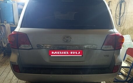 Toyota Land Cruiser 200, 2013 год, 4 800 000 рублей, 8 фотография