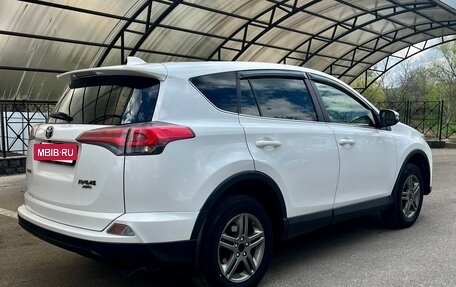 Toyota RAV4, 2015 год, 2 300 000 рублей, 3 фотография