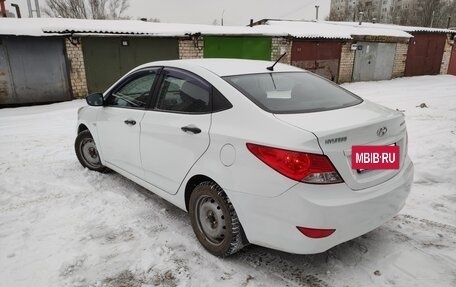 Hyundai Solaris II рестайлинг, 2012 год, 780 000 рублей, 4 фотография