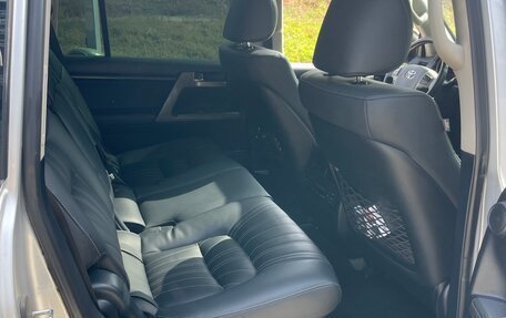 Toyota Land Cruiser 200, 2011 год, 4 250 000 рублей, 4 фотография