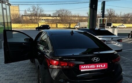 Hyundai Solaris II рестайлинг, 2019 год, 950 000 рублей, 4 фотография