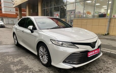 Toyota Camry, 2018 год, 3 149 000 рублей, 1 фотография