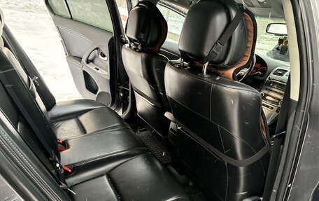 Toyota Avensis III рестайлинг, 2010 год, 1 098 000 рублей, 15 фотография