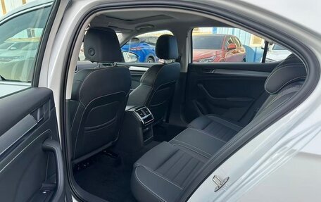 Skoda Superb III рестайлинг, 2023 год, 2 250 000 рублей, 9 фотография