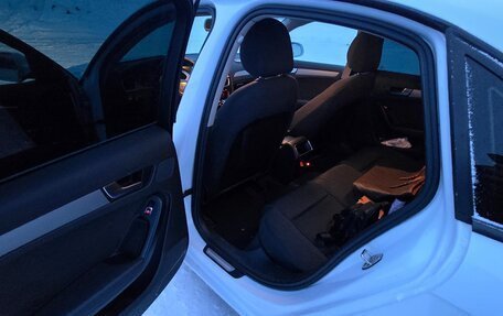 Audi A4, 2014 год, 950 000 рублей, 11 фотография