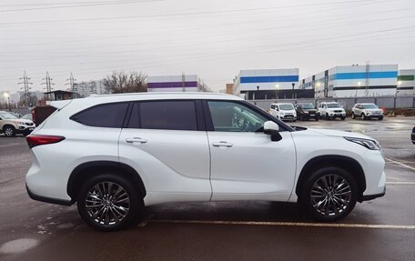 Toyota Highlander, 2025 год, 5 550 000 рублей, 6 фотография