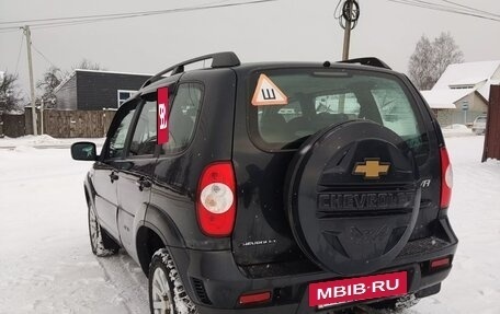 Chevrolet Niva I рестайлинг, 2014 год, 650 000 рублей, 3 фотография