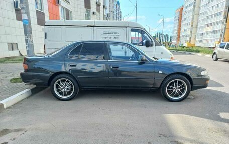 Toyota Camry, 1993 год, 560 000 рублей, 3 фотография