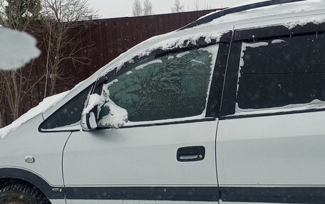 Opel Zafira A рестайлинг, 2002 год, 280 000 рублей, 1 фотография