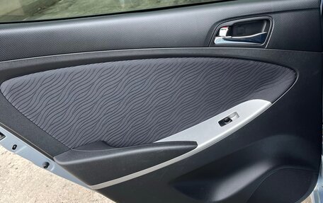 Hyundai Solaris II рестайлинг, 2011 год, 775 000 рублей, 13 фотография