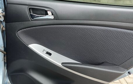 Hyundai Solaris II рестайлинг, 2011 год, 775 000 рублей, 12 фотография