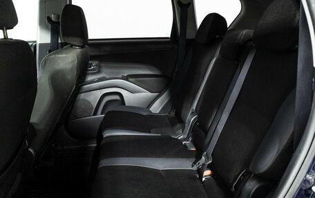 Mitsubishi Outlander III рестайлинг 3, 2011 год, 998 898 рублей, 10 фотография