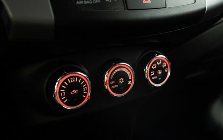 Mitsubishi Outlander III рестайлинг 3, 2011 год, 998 898 рублей, 17 фотография