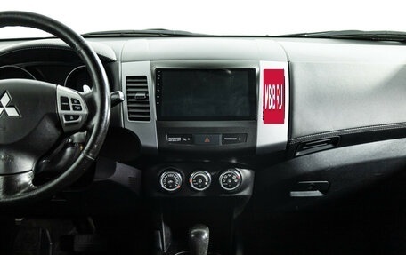 Mitsubishi Outlander III рестайлинг 3, 2011 год, 998 898 рублей, 14 фотография