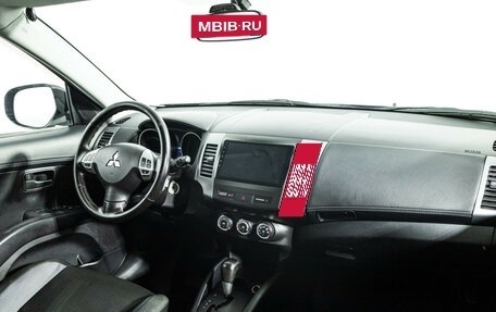 Mitsubishi Outlander III рестайлинг 3, 2011 год, 998 898 рублей, 9 фотография