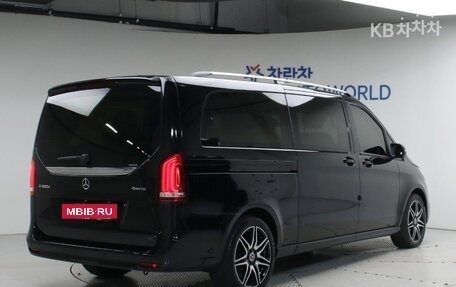 Mercedes-Benz V-Класс, 2023 год, 10 100 000 рублей, 2 фотография