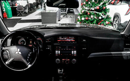 Mitsubishi Pajero IV, 2012 год, 2 350 000 рублей, 7 фотография