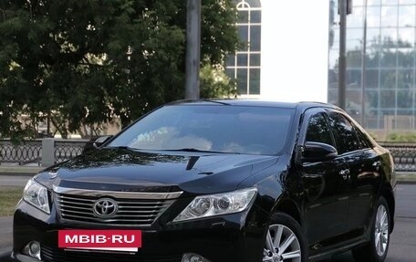 Toyota Camry, 2011 год, 1 300 000 рублей, 2 фотография