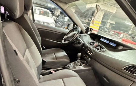 Renault Scenic III, 2010 год, 550 000 рублей, 6 фотография