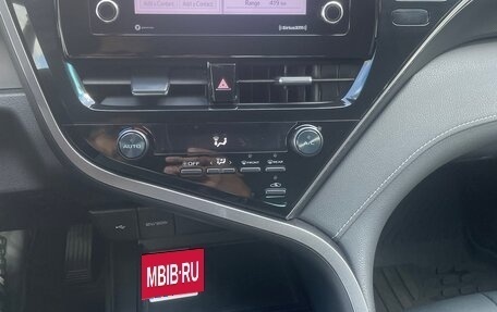 Toyota Camry, 2021 год, 2 800 000 рублей, 12 фотография