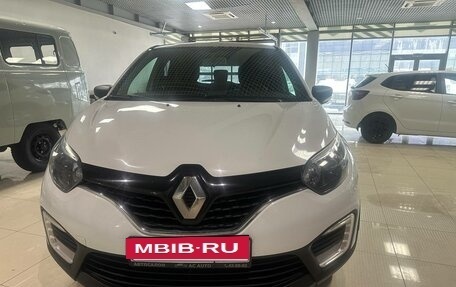 Renault Kaptur I рестайлинг, 2018 год, 1 000 000 рублей, 3 фотография