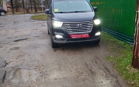 Hyundai Grand Starex Grand Starex I рестайлинг 2, 2019 год, 4 700 000 рублей, 7 фотография