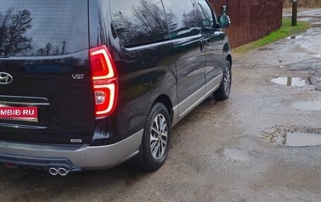 Hyundai Grand Starex Grand Starex I рестайлинг 2, 2019 год, 4 700 000 рублей, 8 фотография