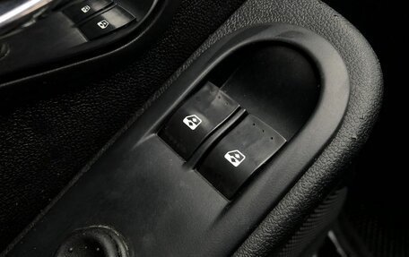 Nissan Terrano III, 2015 год, 1 020 000 рублей, 13 фотография