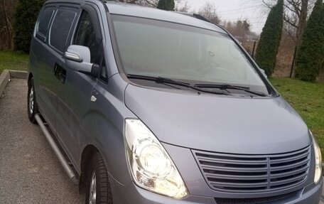 Hyundai H-1 II рестайлинг, 2008 год, 1 200 000 рублей, 1 фотография