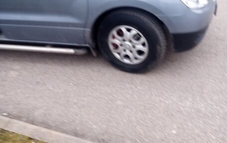 Hyundai H-1 II рестайлинг, 2008 год, 1 200 000 рублей, 10 фотография