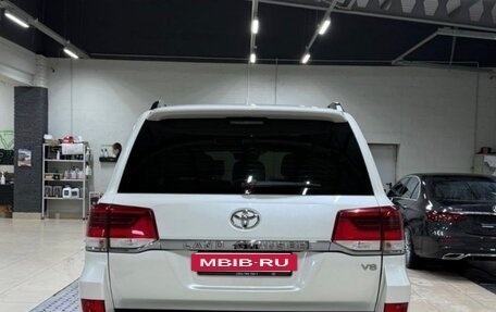 Toyota Land Cruiser 200, 2019 год, 9 200 000 рублей, 2 фотография