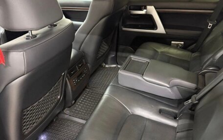 Toyota Land Cruiser 200, 2019 год, 9 200 000 рублей, 8 фотография