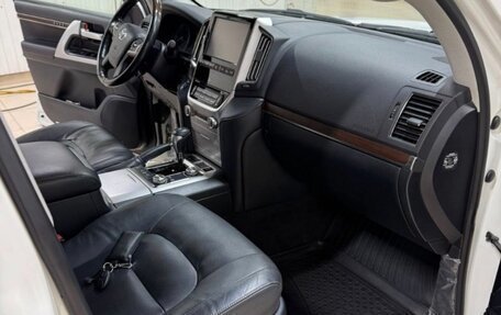 Toyota Land Cruiser 200, 2019 год, 9 200 000 рублей, 5 фотография