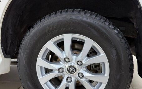 Toyota Land Cruiser 200, 2019 год, 9 200 000 рублей, 7 фотография