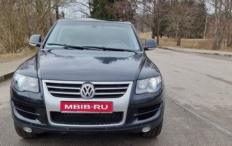 Volkswagen Touareg III, 2008 год, 800 000 рублей, 1 фотография