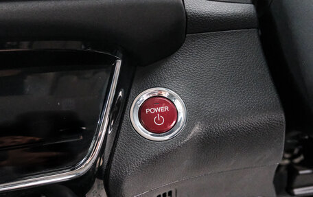 Honda Vezel, 2014 год, 1 449 000 рублей, 17 фотография