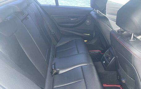 BMW 3 серия, 2011 год, 2 800 000 рублей, 14 фотография