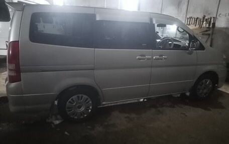 Nissan Serena II, 2002 год, 750 000 рублей, 3 фотография