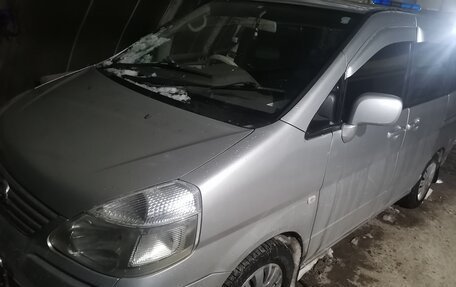 Nissan Serena II, 2002 год, 750 000 рублей, 5 фотография