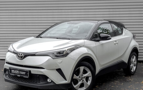 Toyota C-HR I рестайлинг, 2019 год, 2 420 000 рублей, 1 фотография