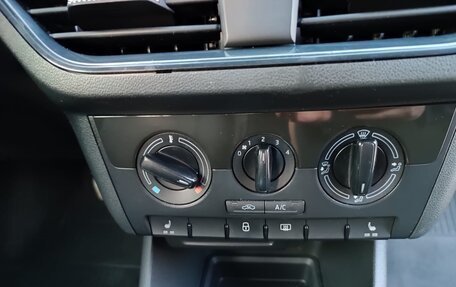 Volkswagen Polo VI (EU Market), 2021 год, 1 450 000 рублей, 20 фотография