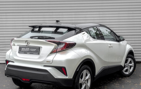 Toyota C-HR I рестайлинг, 2019 год, 2 420 000 рублей, 6 фотография