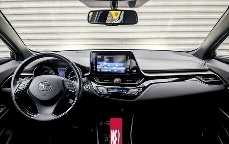 Toyota C-HR I рестайлинг, 2019 год, 2 420 000 рублей, 15 фотография