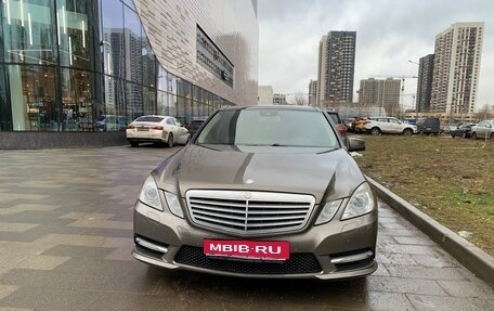 Mercedes-Benz E-Класс, 2012 год, 1 850 000 рублей, 1 фотография