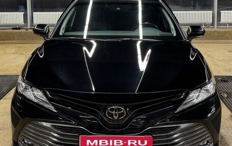 Toyota Camry, 2020 год, 2 850 000 рублей, 1 фотография