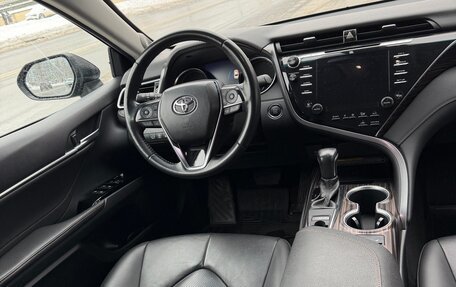 Toyota Camry, 2020 год, 2 850 000 рублей, 32 фотография