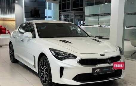 KIA Stinger I, 2021 год, 2 750 000 рублей, 3 фотография